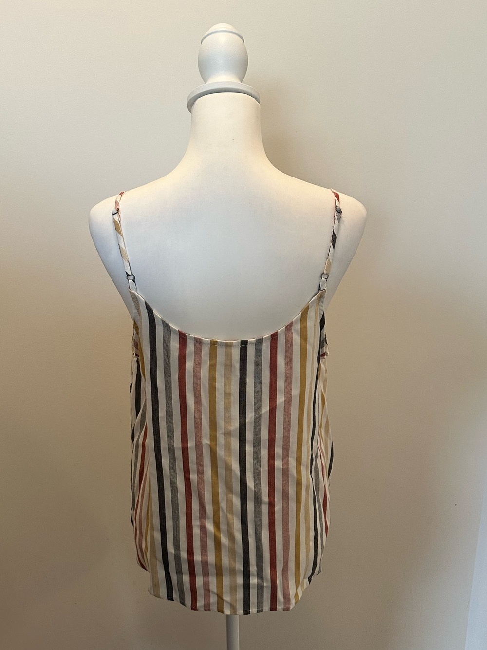 Mine Buckle Women’s Striped V-Neck Spaghetti Strap Tank Top - Picture 4 of 5
